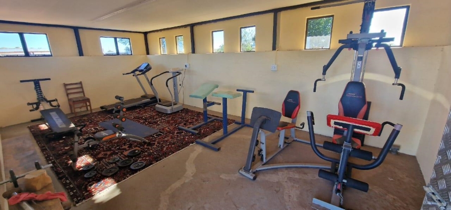 10 Bedroom Property for Sale in Olifantshoek Northern Cape